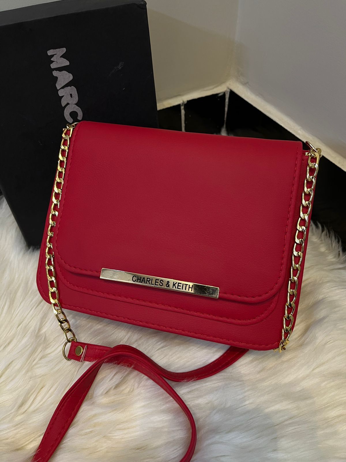 High Quality Muliple Pockets Cross Body Bag With Half Chain Half Belt